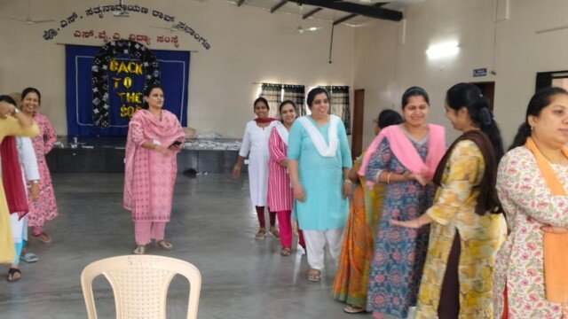 Workshop for teachers on effective communication skills