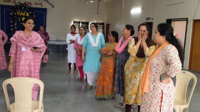 Workshop for teachers on effective communication skills